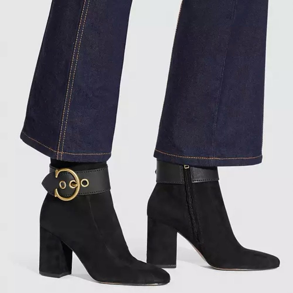 Coach Dara Bootie